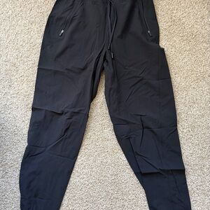 lululemon License to Train High-Rise
Pant